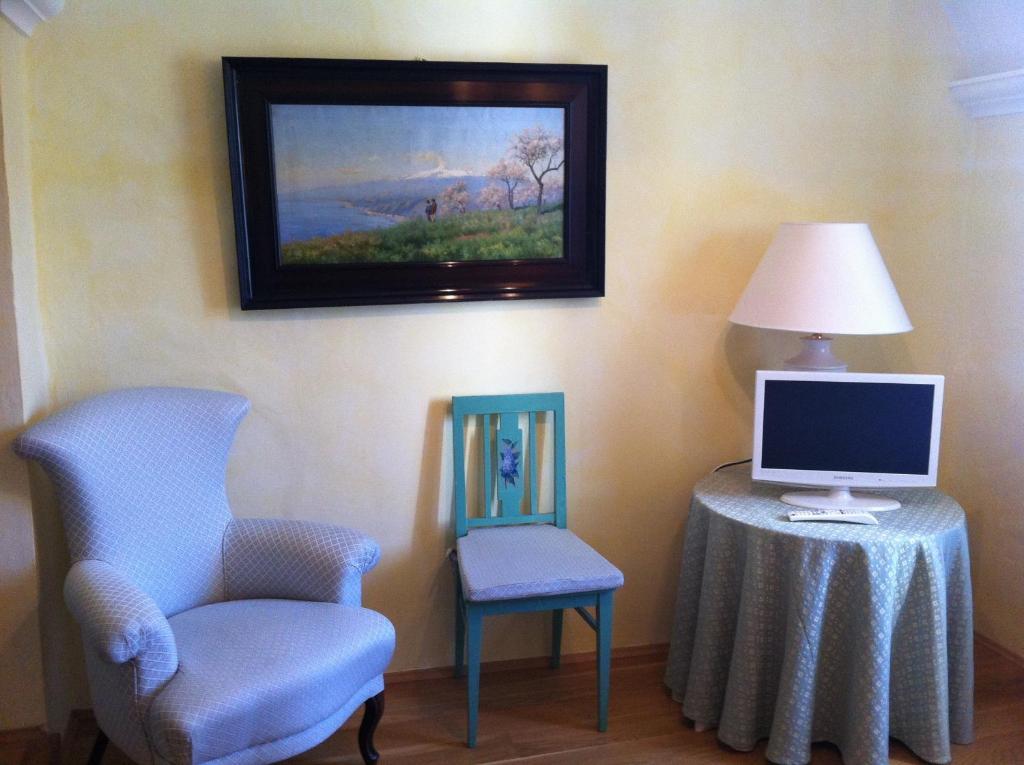 Apartments Schloss Paschbach Appiano Sulla Strada Del Vino Room photo