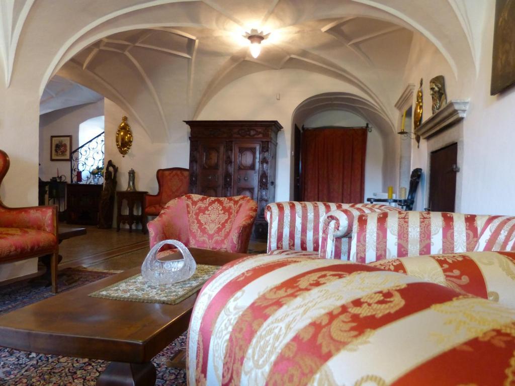 Apartments Schloss Paschbach Appiano Sulla Strada Del Vino Exterior photo