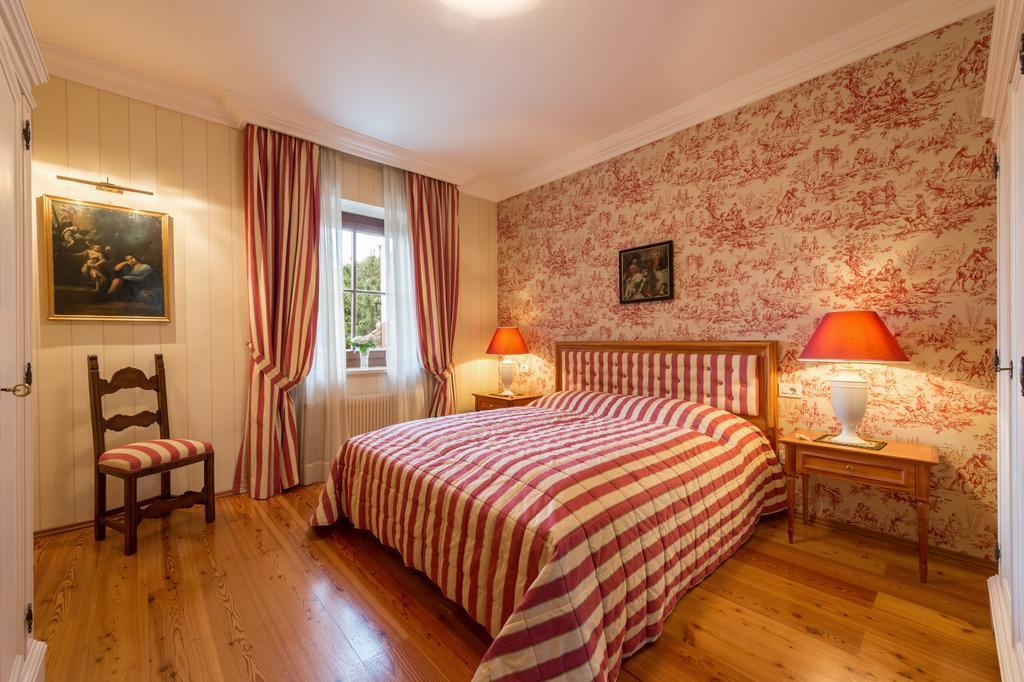 Apartments Schloss Paschbach Appiano Sulla Strada Del Vino Exterior photo
